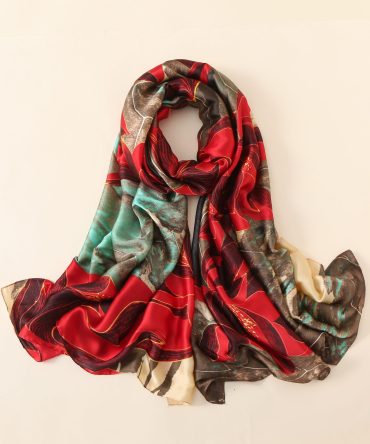 Emery Rose - Printed Sqaure Scarf