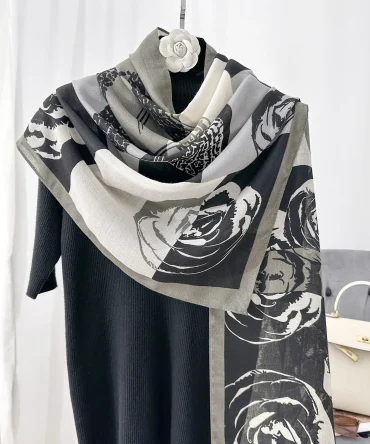Bizzar Grey