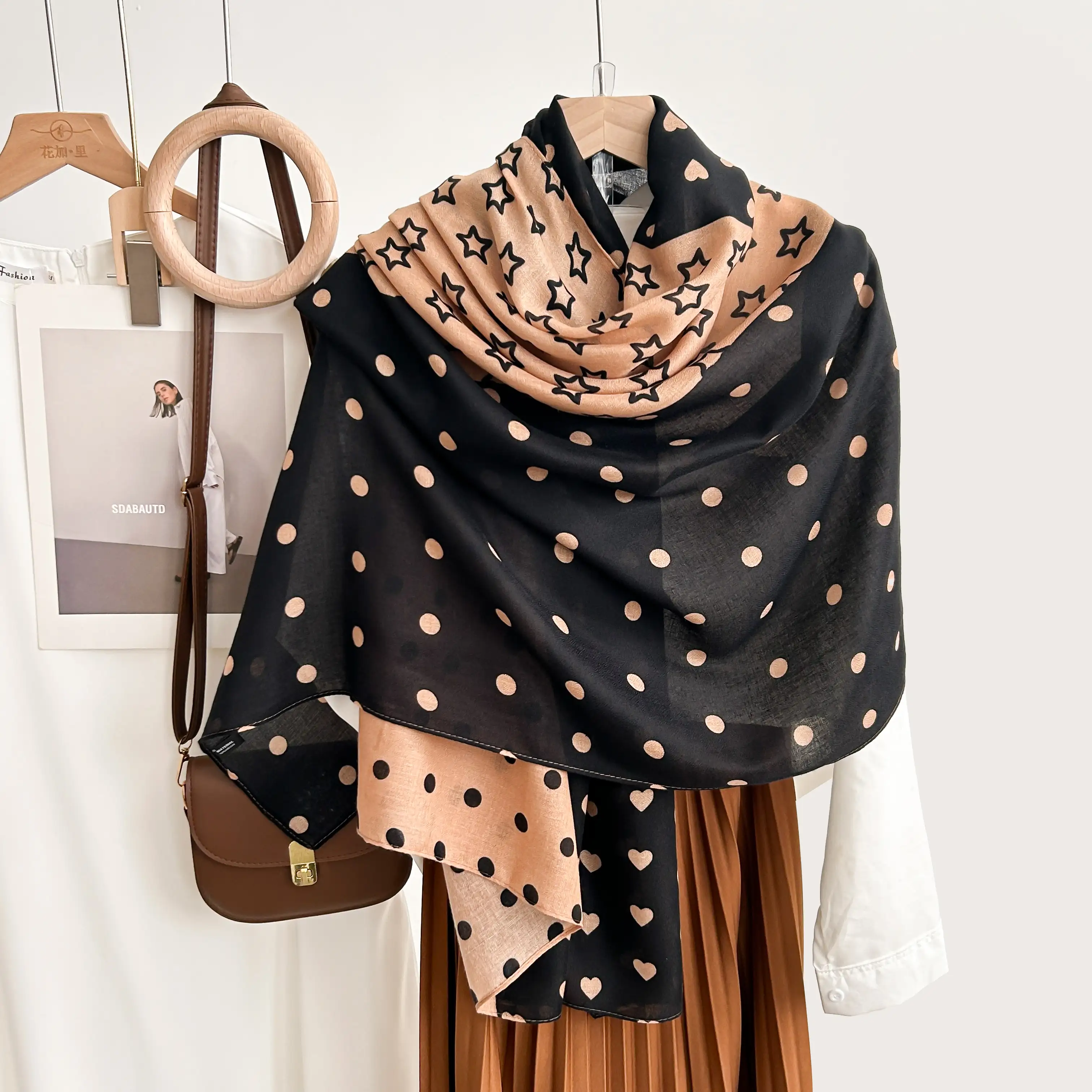 Black Dotted
