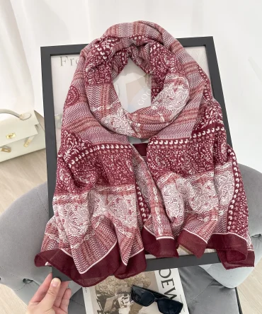 Maroon Albescent