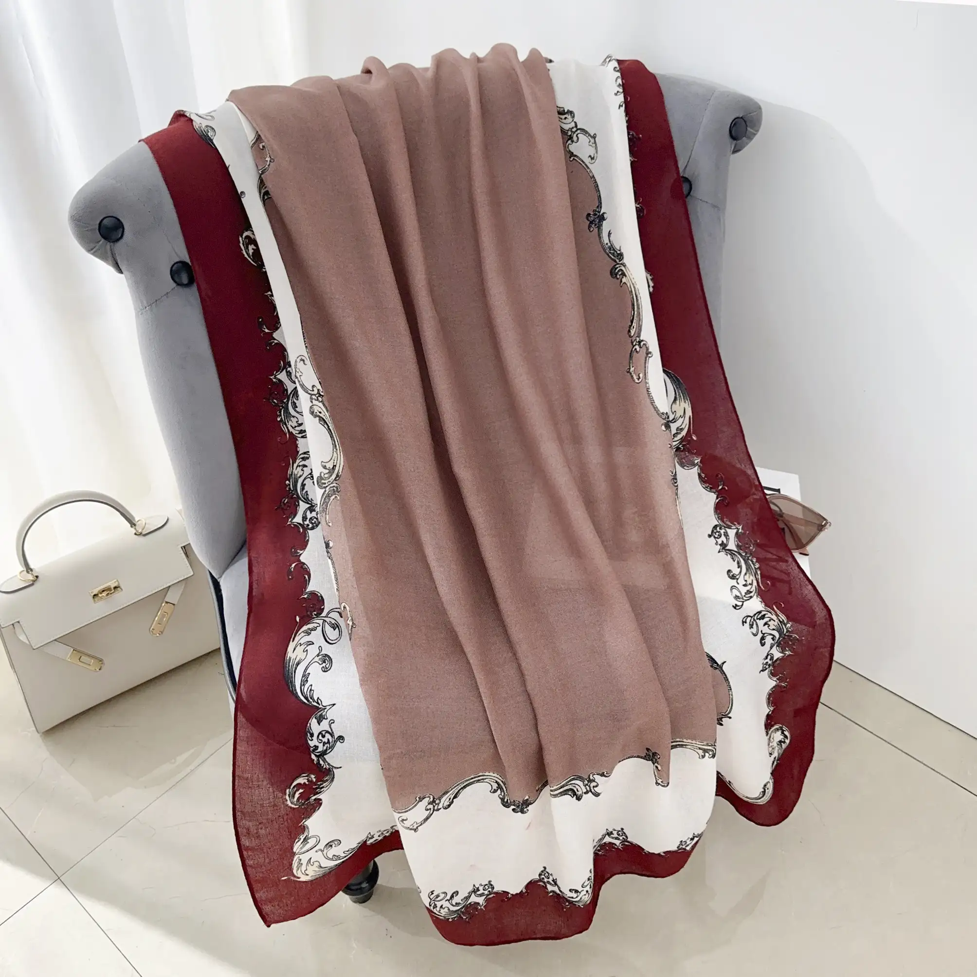 Maroon Frost - Image 2