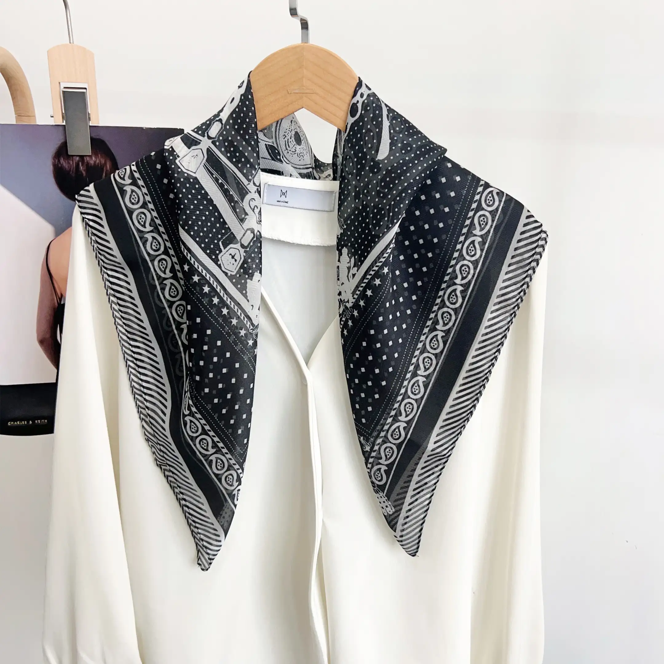 Stonis Black - Image 3