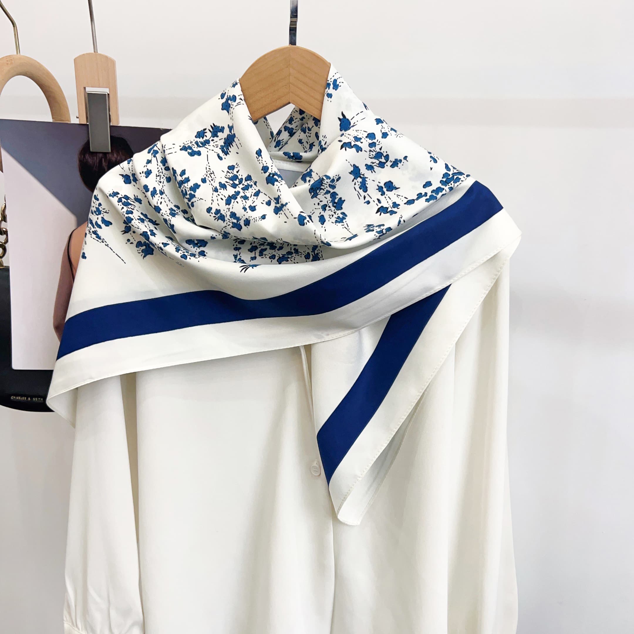 Glory Blue - Image 2